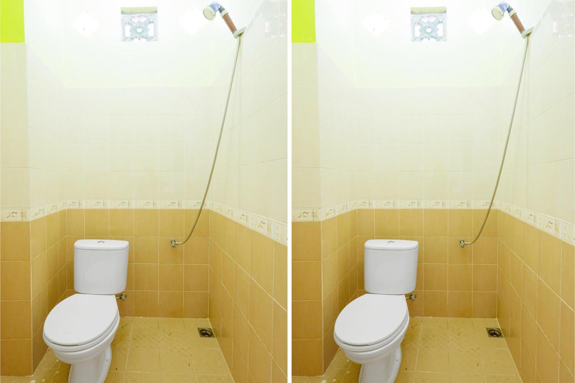 Spot On 91343 Kartika Guest House Syariahnearpantai Stres Jodoh  Buitenkant foto